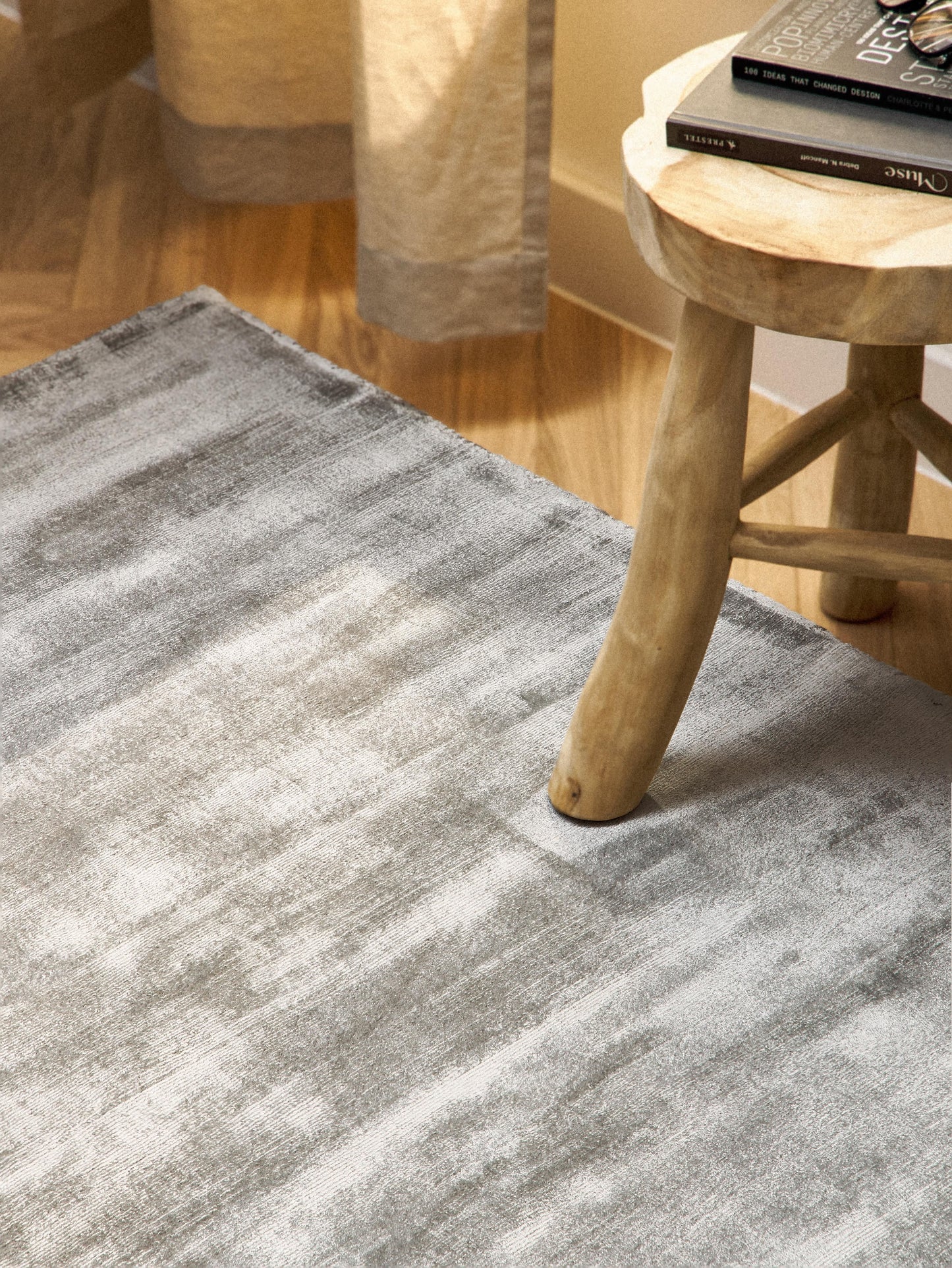Warehamy Jane Viscose Hand-Woven Rug