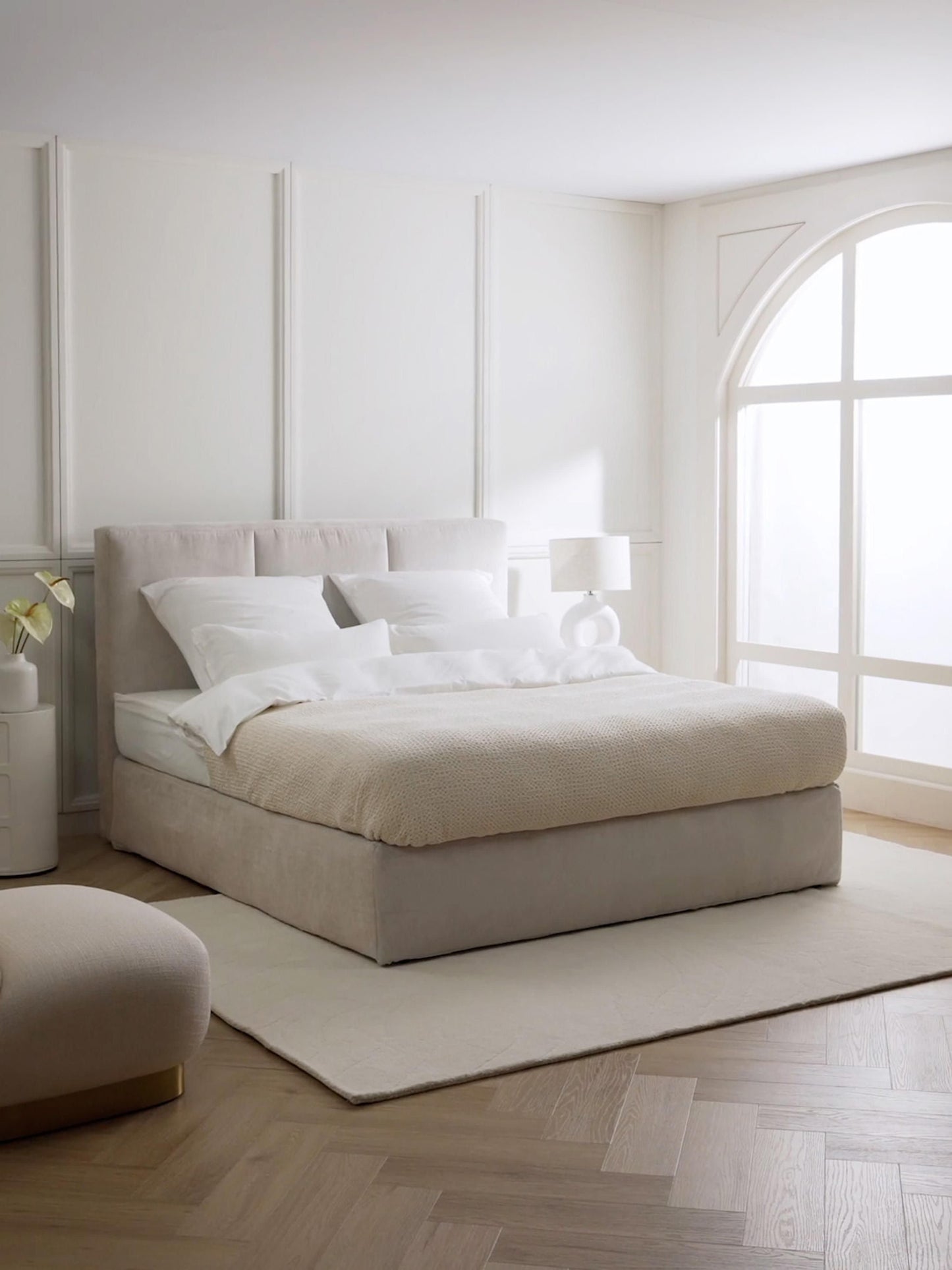 Warehamy Oberon Bed Frame, Box Spring
